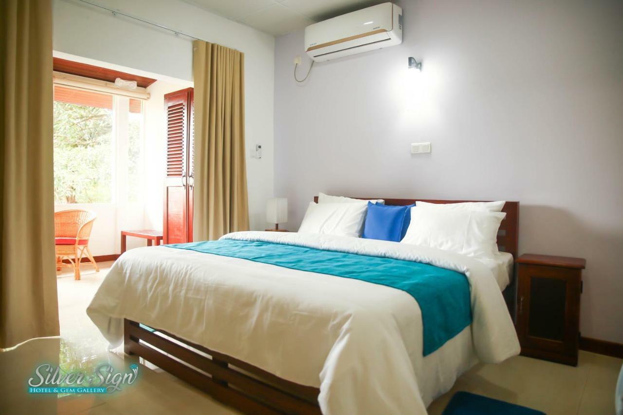 Silver Sign Hotel Katugastota Екстериор снимка