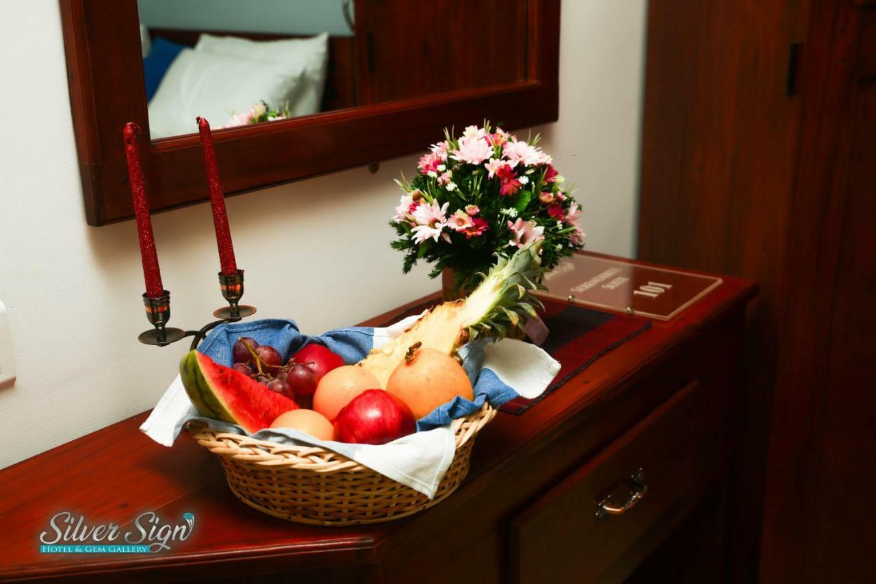 Silver Sign Hotel Katugastota Екстериор снимка