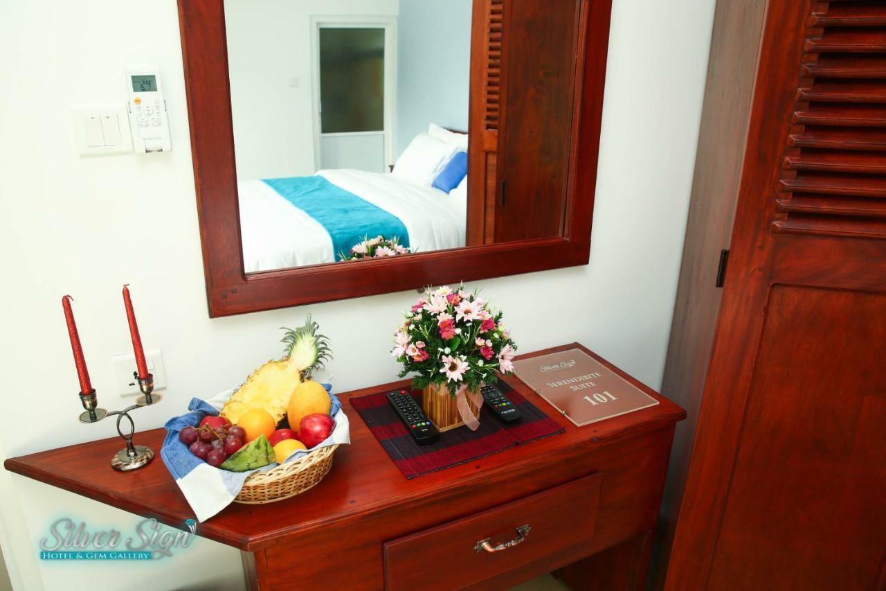 Silver Sign Hotel Katugastota Екстериор снимка